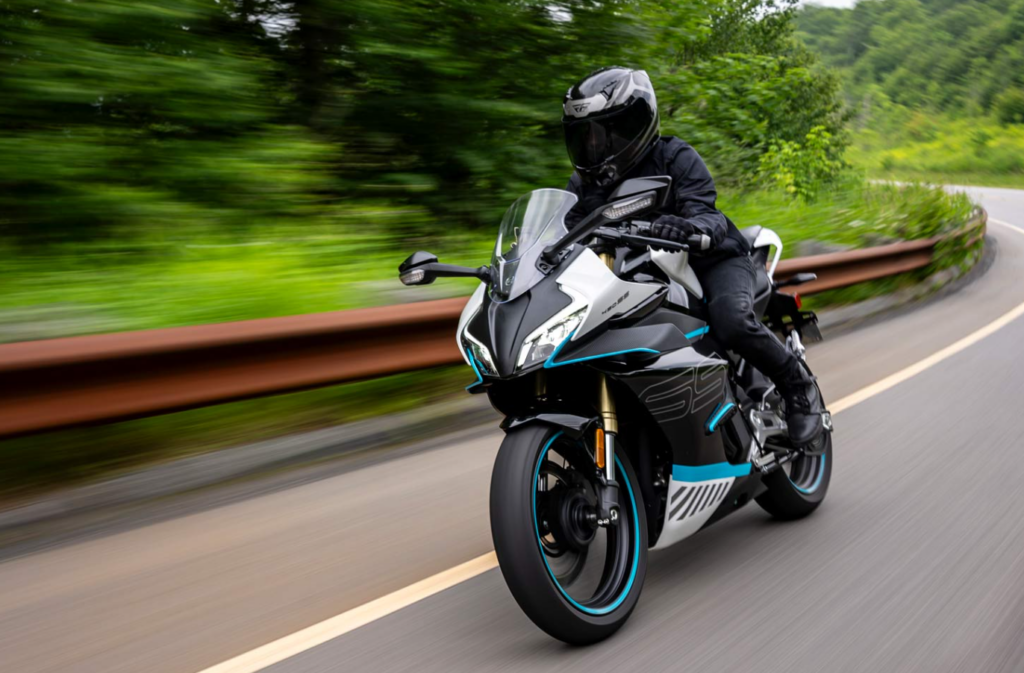 New CFMOTO Sport Motorcycles For Sale Near Oneida, Tennessee